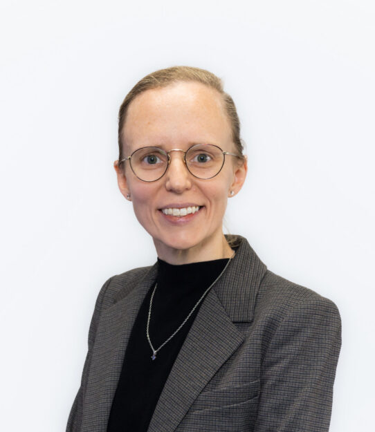 Headshot of Kelly Siddharta
