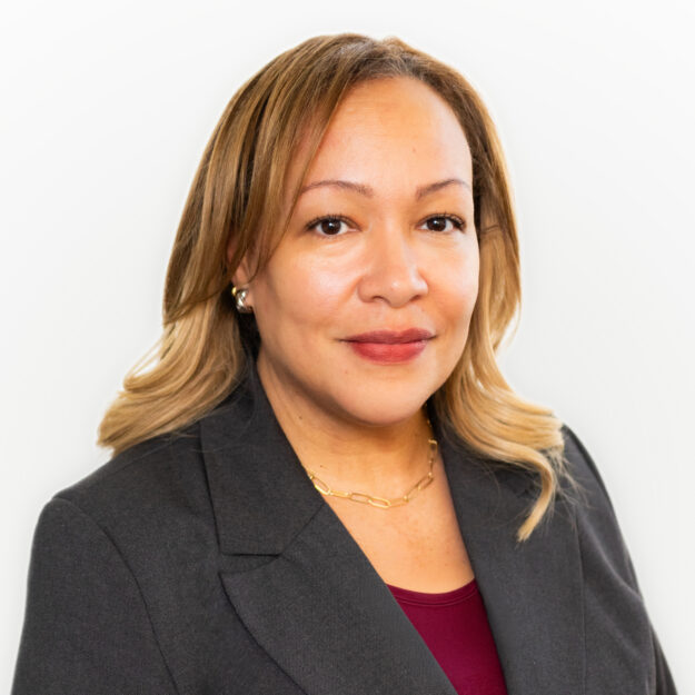 Jazmine Lewis Headshot